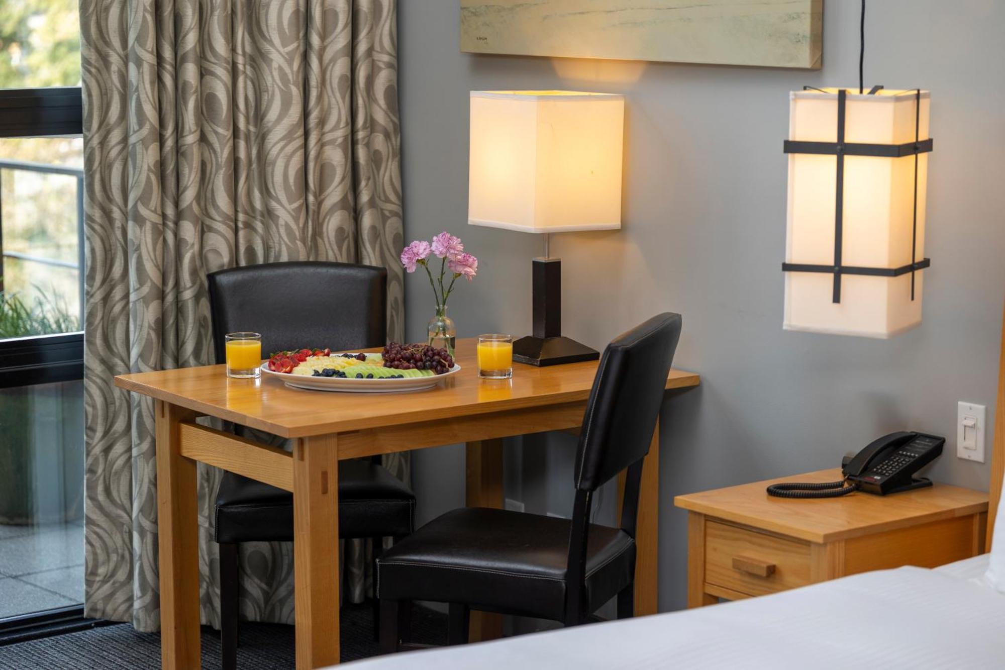 Brentwood Bay Resort & Spa Ngoại thất bức ảnh
